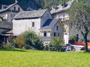 Moghegno Nacher